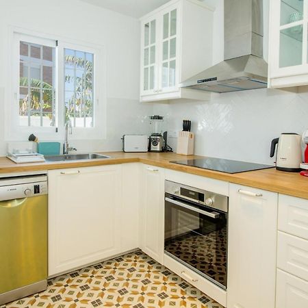 A Cozy And Elegant Townhouse Across The Beach Torre de Benagalbon Esterno foto