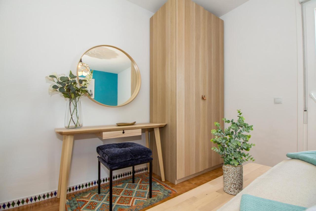 A Cozy And Elegant Townhouse Across The Beach Torre de Benagalbon Esterno foto