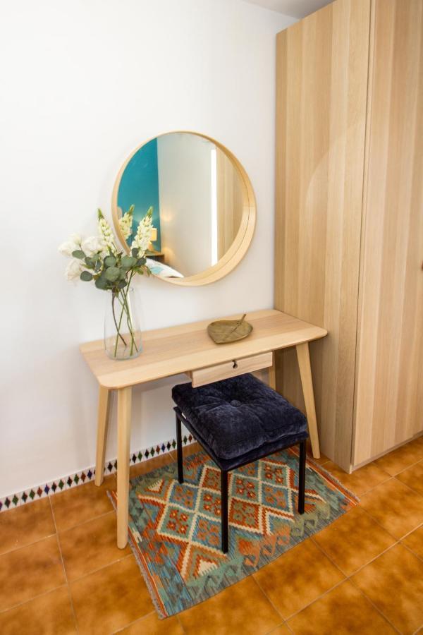 A Cozy And Elegant Townhouse Across The Beach Torre de Benagalbon Esterno foto