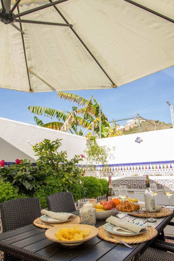 A Cozy And Elegant Townhouse Across The Beach Torre de Benagalbon Esterno foto