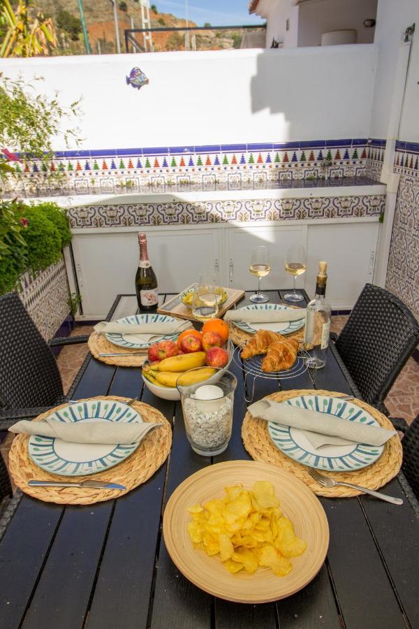 A Cozy And Elegant Townhouse Across The Beach Torre de Benagalbon Esterno foto