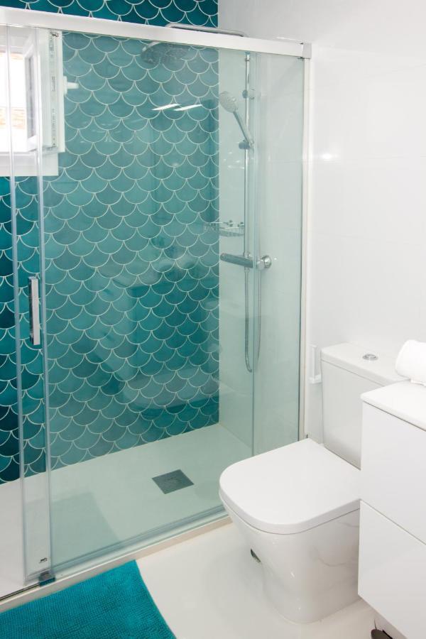 A Cozy And Elegant Townhouse Across The Beach Torre de Benagalbon Esterno foto